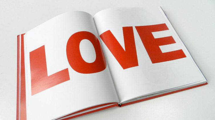 Libro de Kevin Roberts, Lovemarks el futuro más allá de las marcas. El éxito del branding