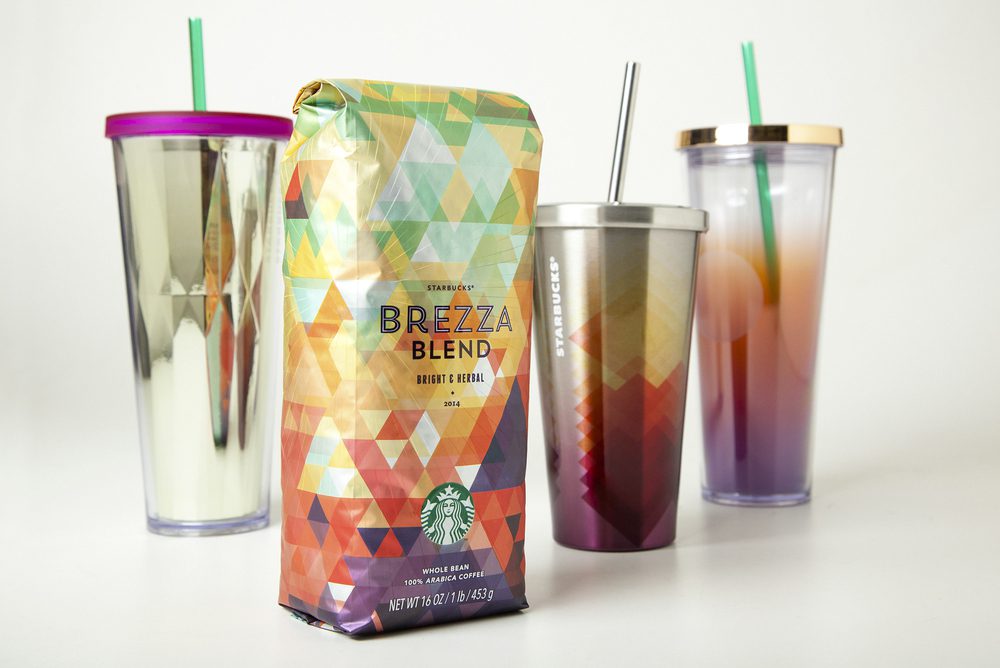 Starbucks lanzó en 2014 un nuevo aroma de café al que acompañó un diseño geométrico y colorido