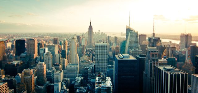 logotipos-nuevo-diseno-de-logotipo-NYC-skyline