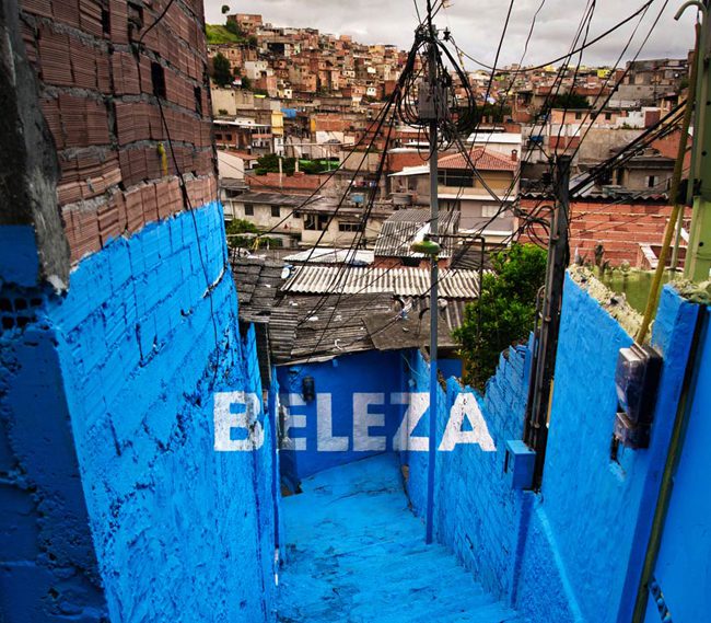 Obra de los artistas Boa Mistura